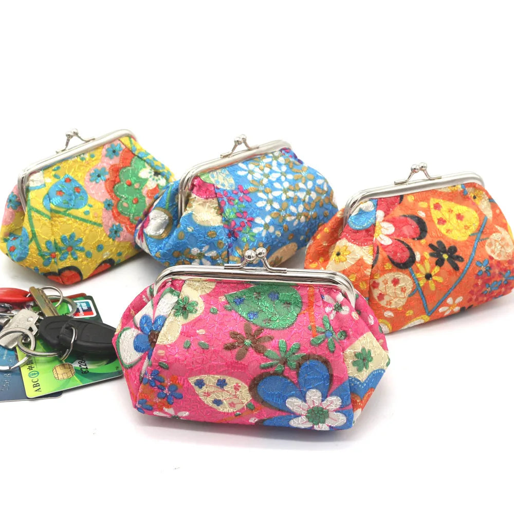 Lady Vintage Embroidered Coin Purse Women Creative Hasp Flower Small Purse Hand Lipstick Makeup Storage Bag Key Card Holder