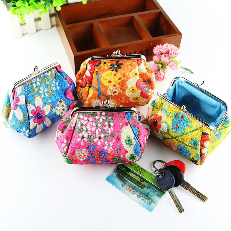 Lady Vintage Embroidered Coin Purse Women Creative Hasp Flower Small Purse Hand Lipstick Makeup Storage Bag Key Card Holder