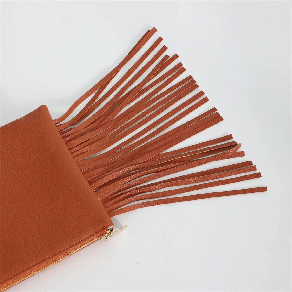 Tassel Accent Crossbody Bag For Women Leisure Shoulder Bag Purse PU Leather With Adjustable Strap Western Fringe