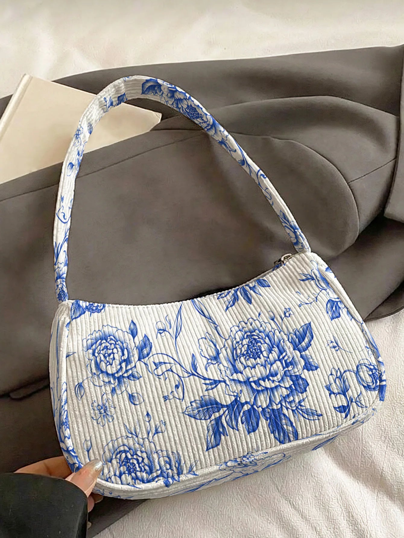 Trendy Blue Floral Print Shoulder Bag, White Corduroy Underarm Bag for Daily Casual Use