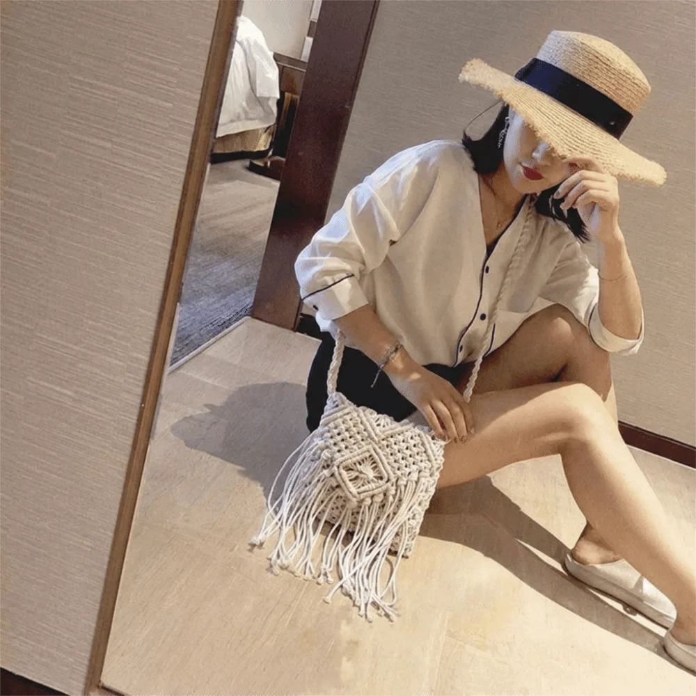 Simple Ethnic Style Woven Straw Bag Solid Color Fringe Tassel Shoulder Bag Coin Purse Phone Bag Women Crossbody Bag Beach