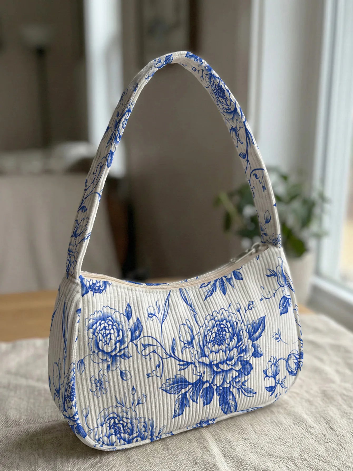 Trendy Blue Floral Print Shoulder Bag, White Corduroy Underarm Bag for Daily Casual Use